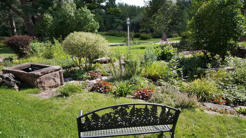 Pinehurst Inn Bed & Breakfast Bayfield Εξωτερικό φωτογραφία